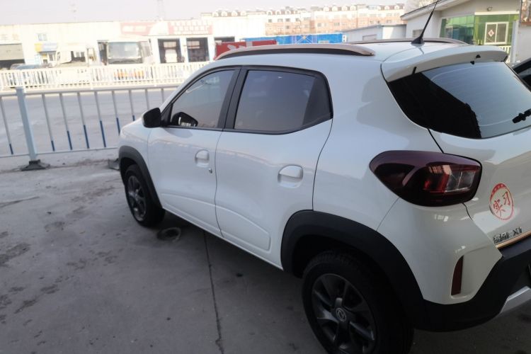 东风纳米EX1 2022款 改款 PRO 悦骋型车身外观4