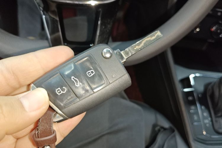 大众 朗逸 2021款 1.5L 自动舒适版中控内饰7001