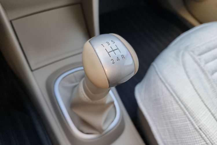 日产 轩逸 2018款 经典 1.6XE 手动舒适版中控内饰18