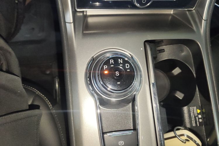 福特 蒙迪欧 2020款 EcoBoost 200 时尚型局部细节18