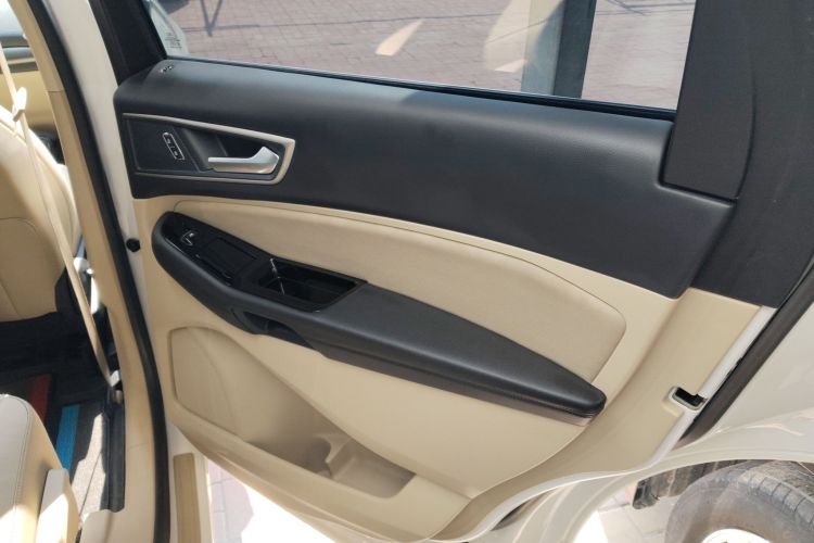 福特 锐界 2016款 EcoBoost 245 两驱精锐型 5座中控内饰45