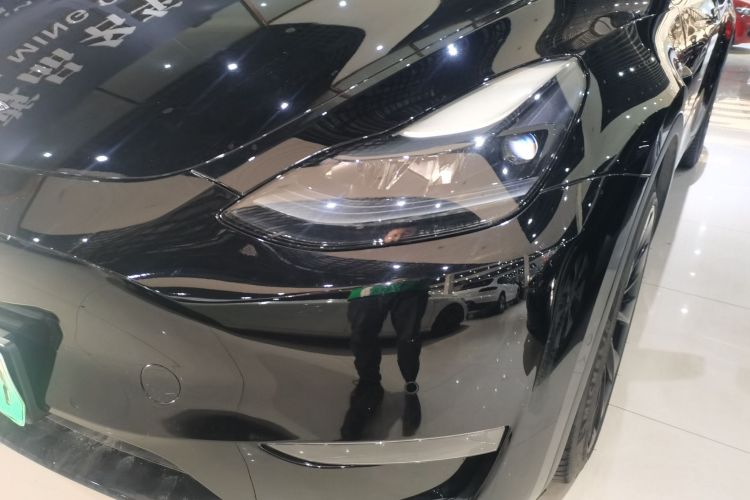 特斯拉 Model Y 2021款 标准续航后驱版局部细节36