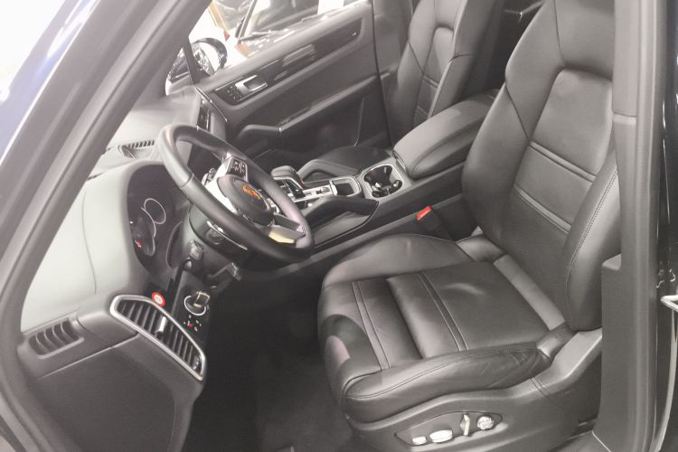 保时捷 2018款 Cayenne 3.0T中控内饰19