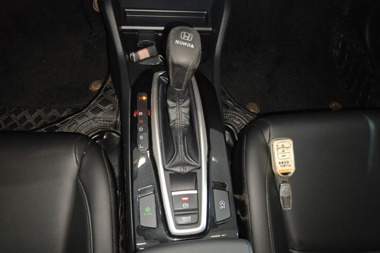 本田 凌派 2022款 180Turbo CVT豪华版中控内饰18