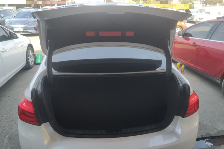 宝马3系 2018款 320Li 时尚型局部细节23