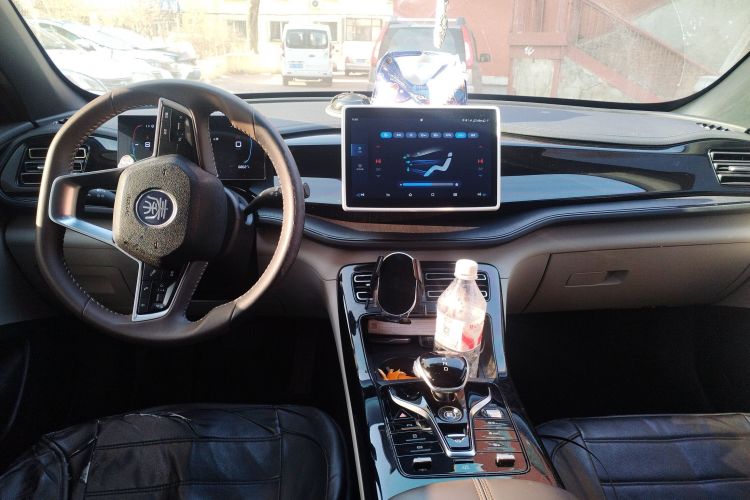 比亚迪 秦PLUS 2023款 冠军版 DM-i 55KM领先型中控内饰12