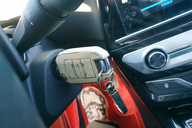 标致308 2019款 230THP 自动豪华版 国VI中控内饰11