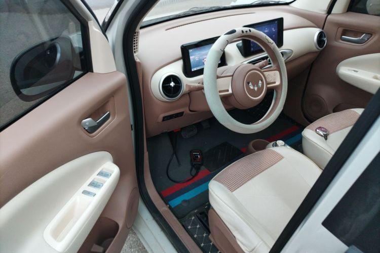 五菱汽车 宏光MINIEV 2025款 四门版 臻享+款中控内饰20