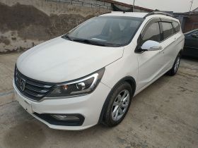 宝骏310W 2017款 1.5L 手动时尚型 国V