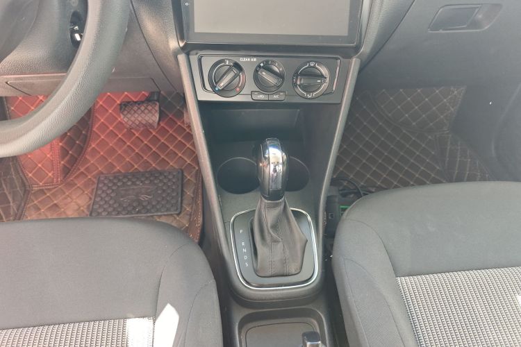 大众 Polo 2016款 1.4L 自动风尚型局部细节18