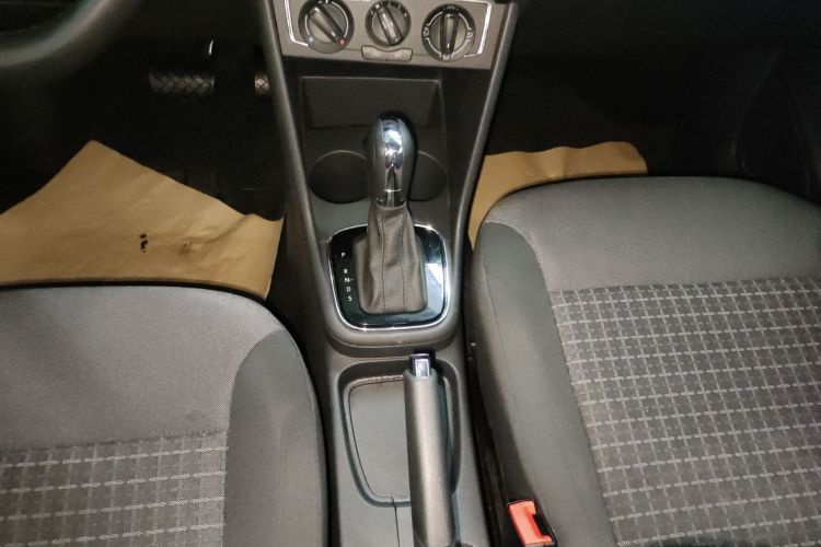 大众 Polo 2018款 1.5L 自动安享型中控内饰18