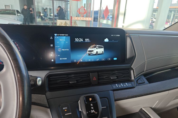 钧天 沃森威尔福特黑武士 2025款 2.0T 汽油巅峰版局部细节16