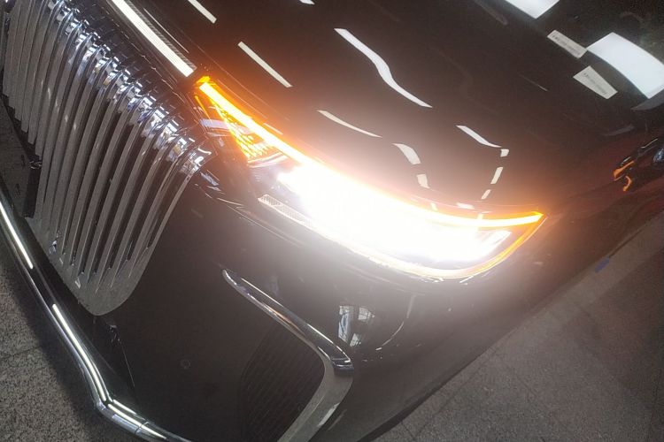 岚图汽车 岚图梦想家 2025款 PHEV 四驱卓越鲲鹏版局部细节36