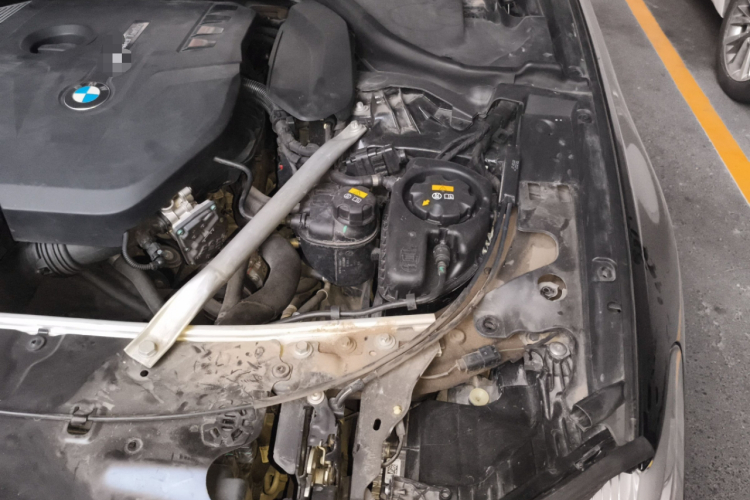 宝马5系 2019款 525Li M运动套装局部细节9007