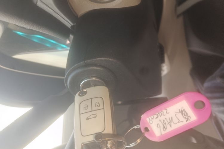 别克 英朗 2017款 15N 手动进取型中控内饰11