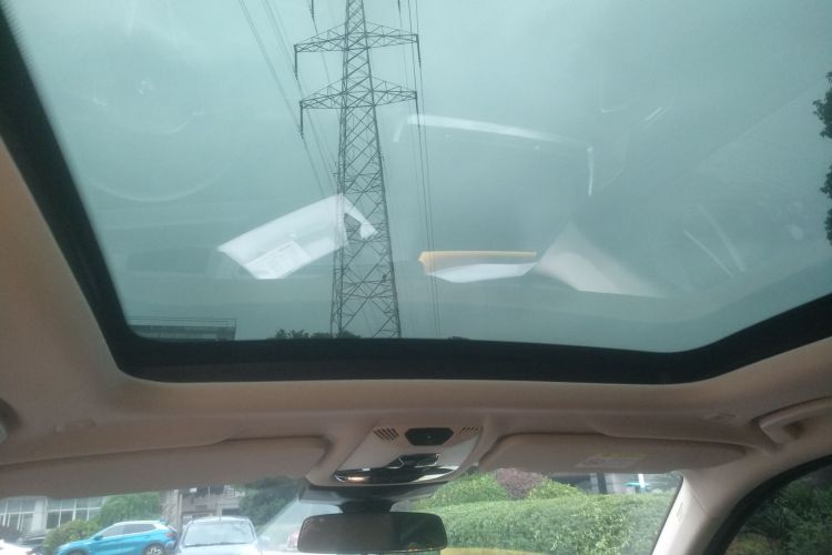 宝马iX1 2023款 xDrive30L X设计套装中控内饰22