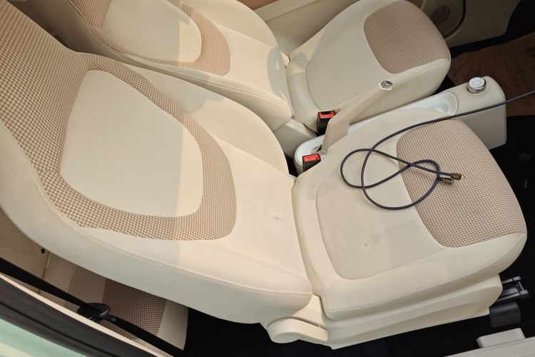 五菱汽车 宏光MINIEV 2024款 第三代 215km 进阶版局部细节41