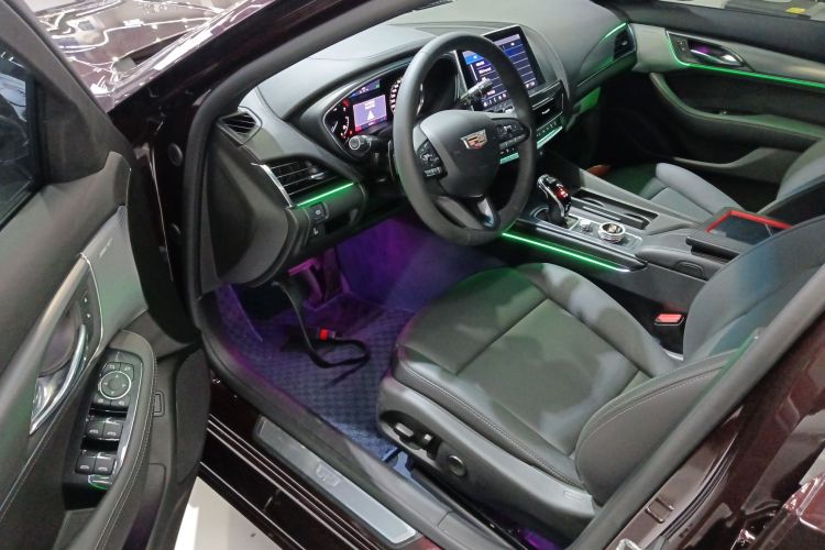 凯迪拉克CT5 2021款 28T 豪华型中控内饰20