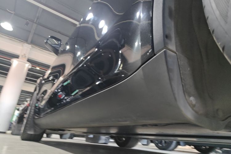 特斯拉 Model Y 2022款 后轮驱动版局部细节9002