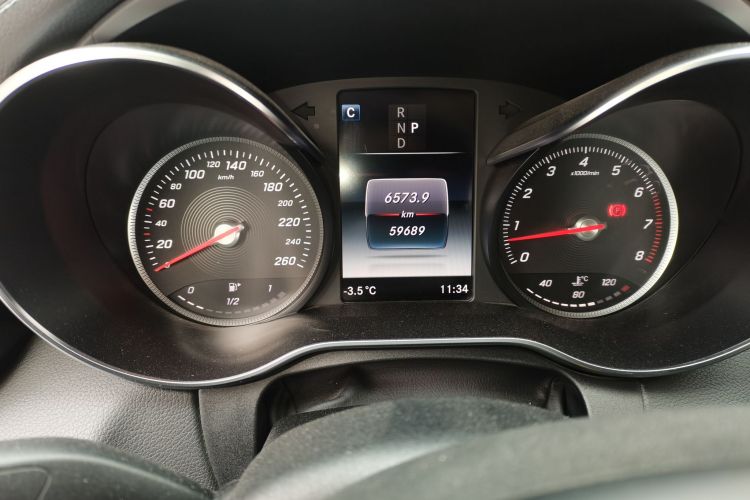 奔驰C级 2018款 C 200 L 运动版 成就特别版中控内饰15