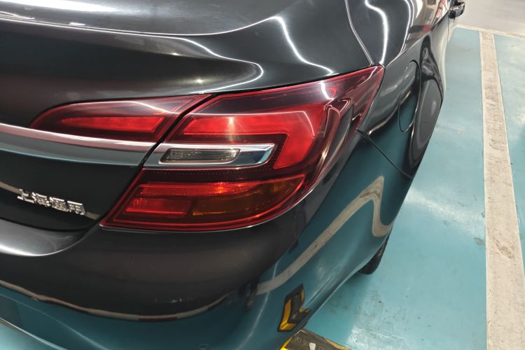 别克 君威 2015款 1.6T 领先技术型车身外观9