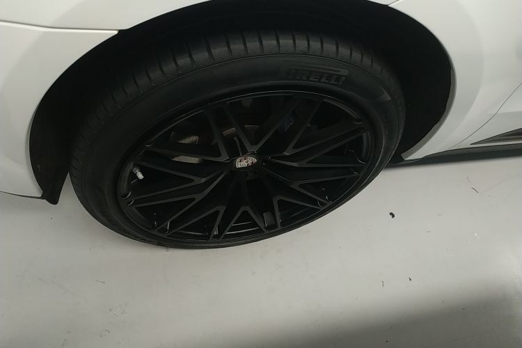 保时捷 2023款 Macan 2.0T车身外观6005