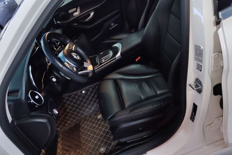 奔驰C级 2021款 C 260 L 运动版中控内饰19