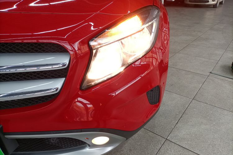 奔驰GLA 2016款 GLA 200 动感型局部细节36