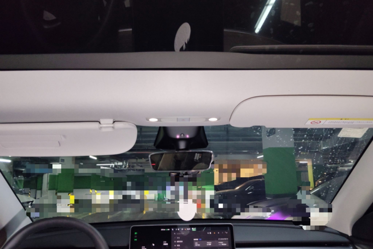 特斯拉 Model Y 2021款 Performance高性能全轮驱动版中控内饰22