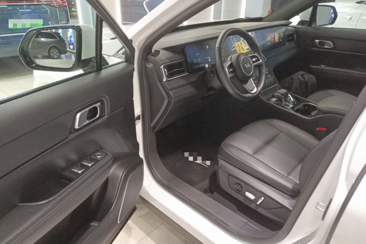 理想汽车 理想ONE 2021款 增程6座版中控内饰20