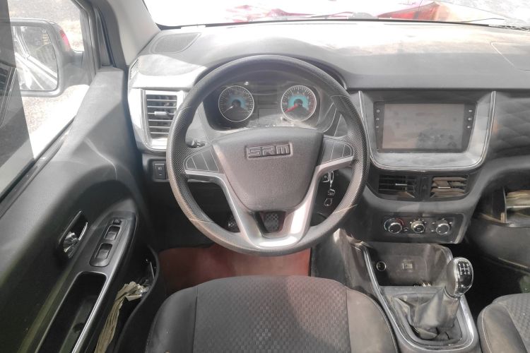 金杯 金海狮 2023款 2.0L 客车旅行狮 5/6/7座局部细节13