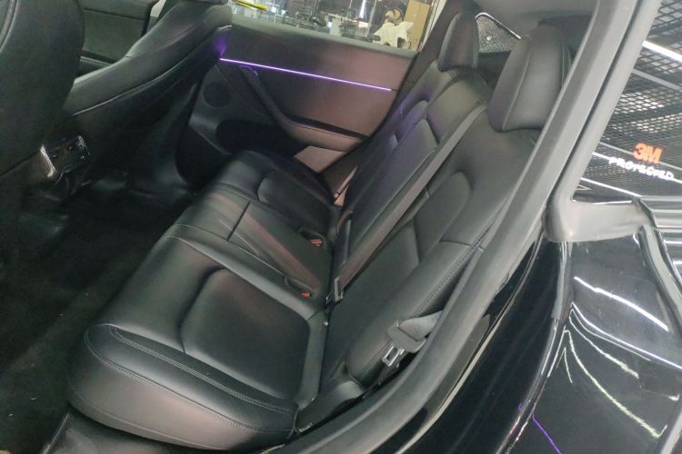 特斯拉 Model Y 2022款 改款 后轮驱动版中控内饰21