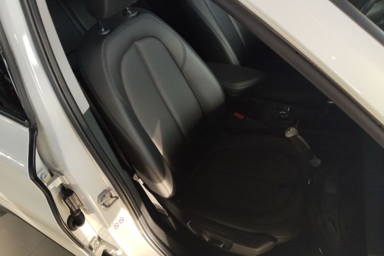 宝马X1 2018款 sDrive18Li 时尚型局部细节41