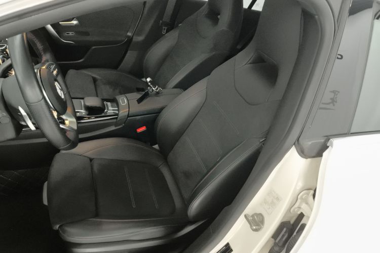 奔驰CLA 2021款 CLA 200局部细节19