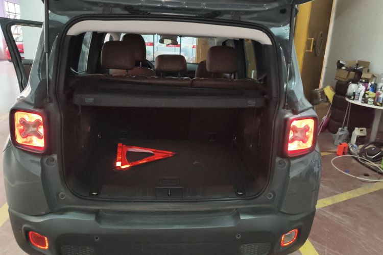 Jeep 自由侠 2016款 1.4T 自动劲能版+机舱底盘23