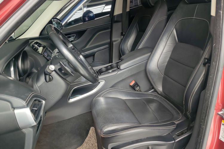 捷豹F-PACE 2016款 3.0 SC 四驱R-Sport运动版局部细节19