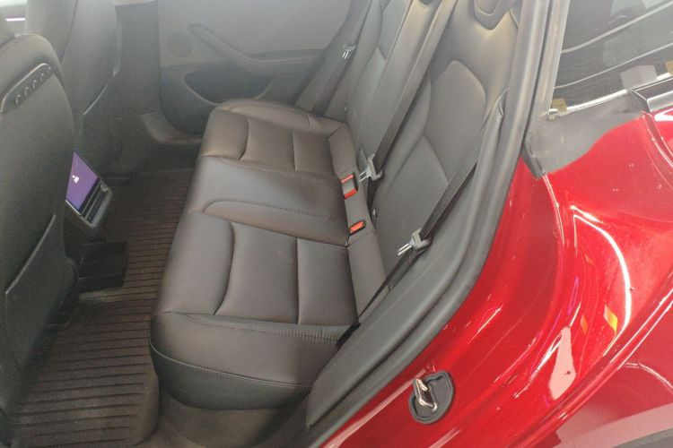 特斯拉 Model 3 2023款 后轮驱动版中控内饰21