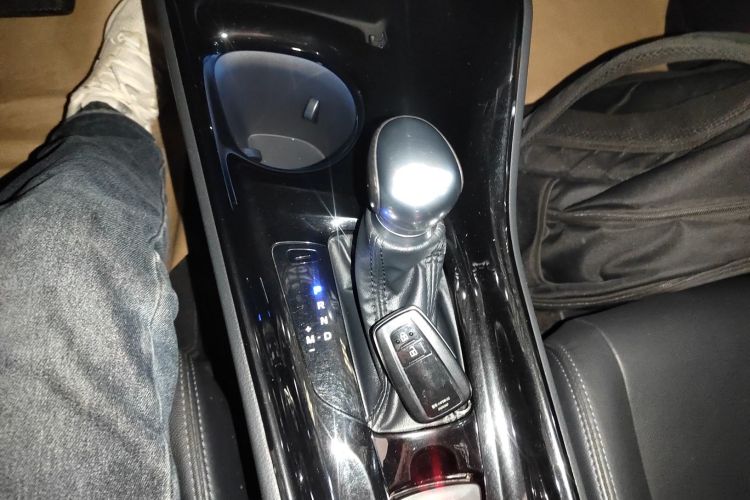 丰田 奕泽IZOA 2020款 2.0L 奕驰版局部细节18