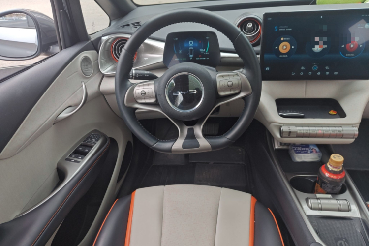 比亚迪 海豚 2021款 405km 时尚版中控内饰13