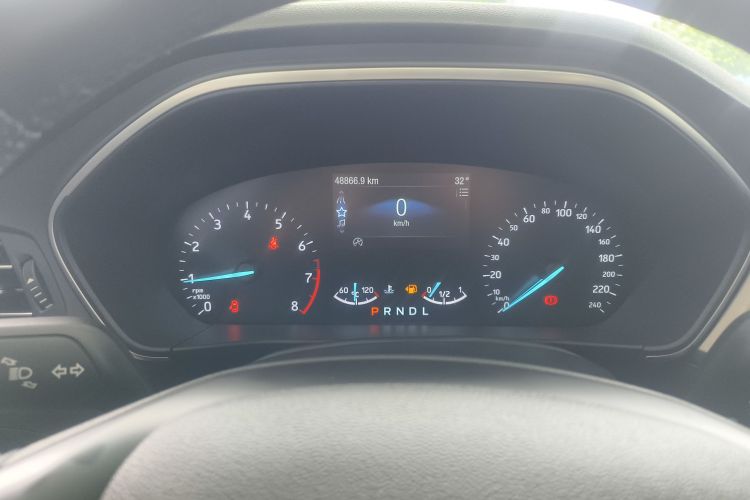 福特 福克斯 2020款 三厢 EcoBoost 180 自动锋潮型中控内饰14