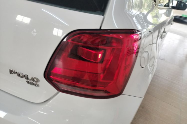 大众 Polo 2016款 1.6L 自动舒适型车身外观9