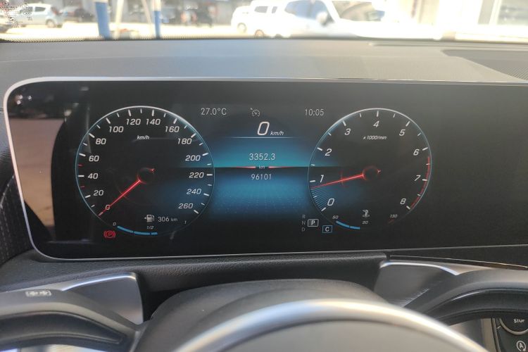 奔驰GLB 2020款 GLB 200 动感型局部细节14