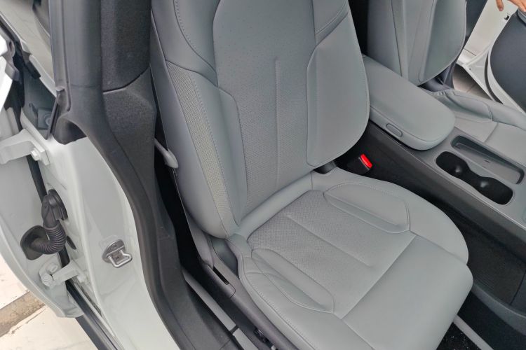 蔚来ET5T 2024款 75kWh Touring局部细节41