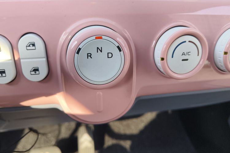 奔腾小马 2025款 222km 灵动马中控内饰18