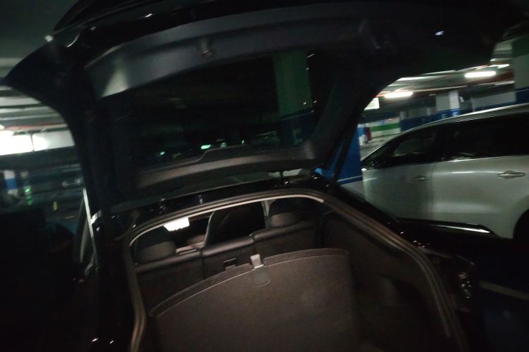 特斯拉 Model Y 2022款 Performance高性能全轮驱动版局部细节23