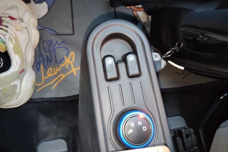 五菱汽车 宏光MINIEV 2022款 自在款 磷酸铁锂中控内饰18