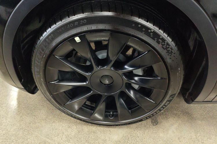 特斯拉 Model Y 2021款 长续航全轮驱动版车身外观6007