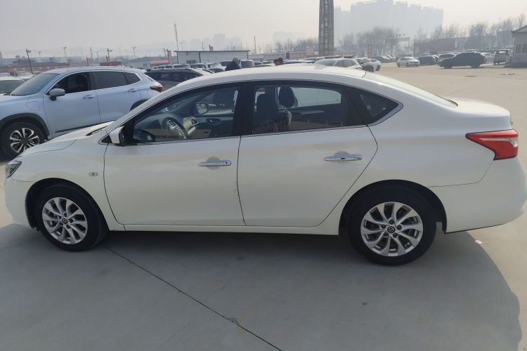 日产 轩逸 2022款 经典 1.6XE CVT舒适版车身外观4