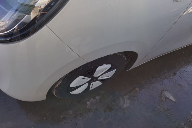 五菱汽车 宏光MINIEV 2025款 四门版 进阶款车身外观6007