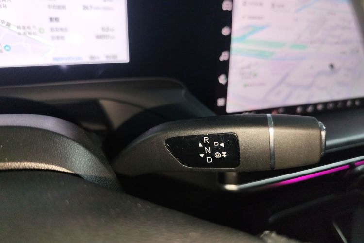 小鹏P7 2023款 P7i 702 Pro局部细节18